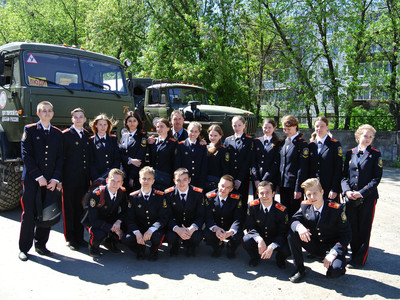 Прошел урок мужества посвященный 100 летию со Дня рождения Легендарного русского лётчика - Фото 3