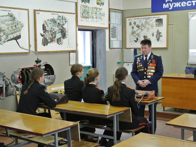 Прошел урок мужества посвященный Дню ВВС - Фото 1