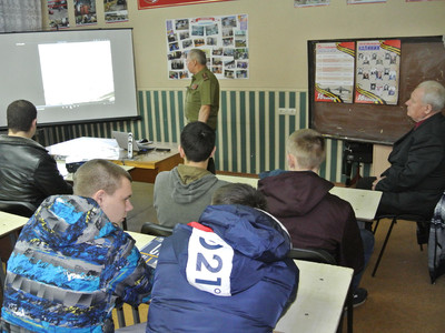 Прошел урок мужества посвященный 37 годовщине ввода войск в Афганистан - Фото 1