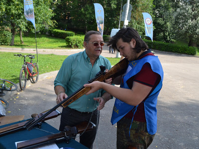 Автошкола ДОСААФ приняла активное участие в праздновании Дня города - Фото 3